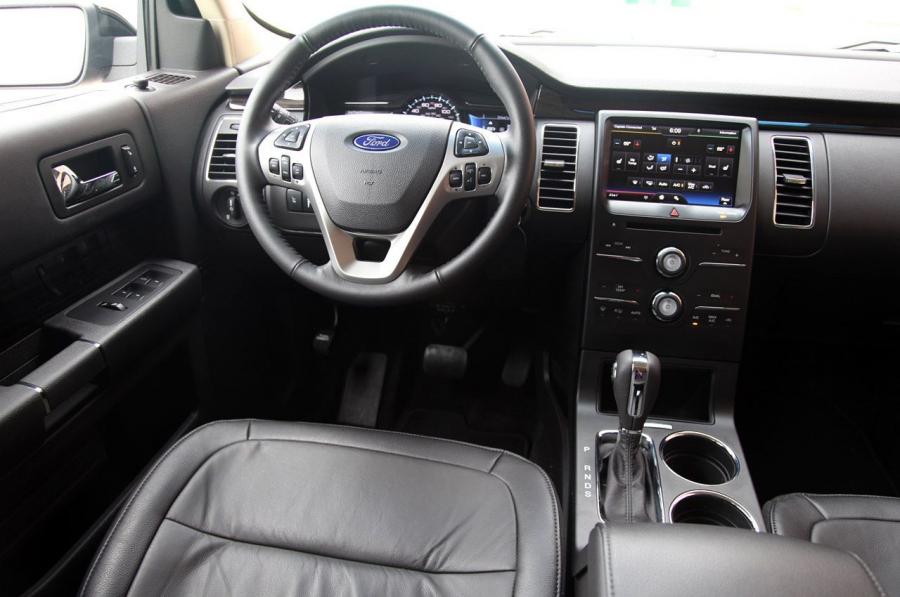  Ford Flex 2012 года  (фото 31 из 114)